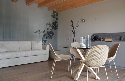 Albettone Condo | Dominò Apartment with a Stunning View of the Euganean Hills