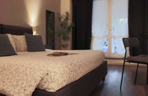 Aurelio Bed & Breakfast | Elegant Boutique Rooms near the Vatican with Garden & Private Terraces