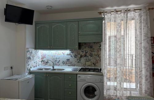Old Town Apartment | Estate