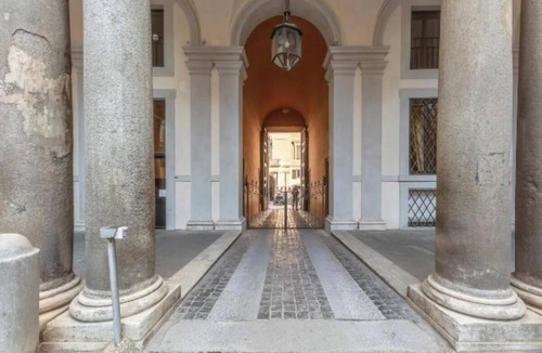 Navona Apartment | Experience Royal Splendor in Historic Rome