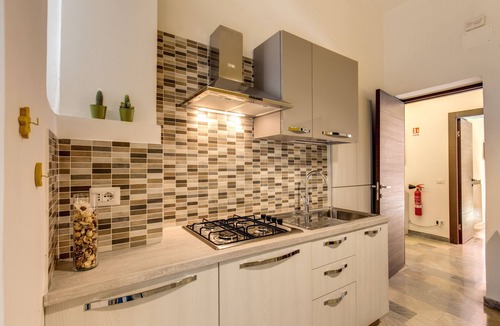 Vatican House | FANTASTIC APARTMENT IN MEADOWS NEAR VATICAN MUSEUMS