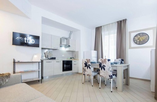 San Teodoro Apartment | Ferry port 1 min| Central 1BR| A/C| WiFi| By Tilo