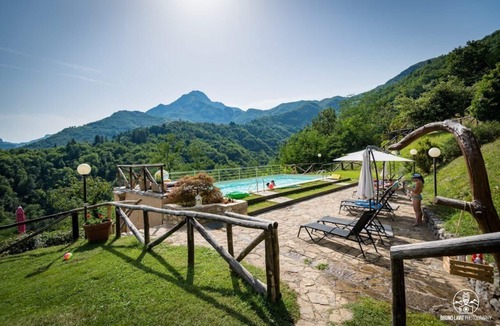 Vergemoli Apartment | Flat 'Huts 3' with water view