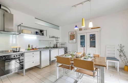 Arco Apartment | Flower House, Arco, Italy