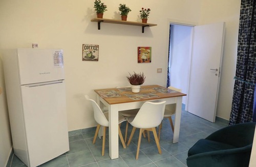 Bagnoli Apartment | Frontemare - Camera Amalfi