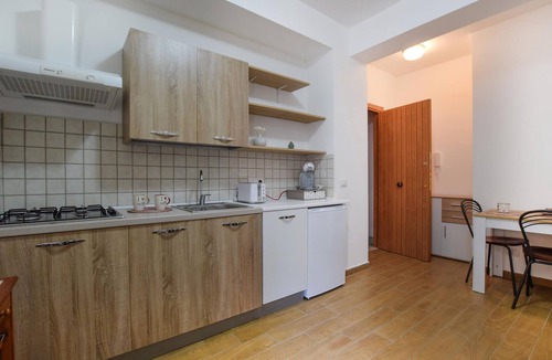 Mazzeo Apartment | Gorgeous apartment in Mazzeo with WiFi