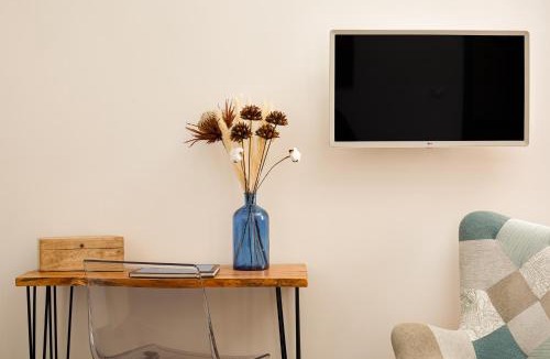 Suburbio XI della Vittoria Apartment | GUEST HOUSE MAGNOLIA, Centro-Nord di Roma - Stadio Olimpico, Foro Italico, Policlinico Gemelli, Università Cattolica, Musei Vaticani, San Pietro - Parcheggio Gratuito - Servizio Navetta Aeroportuale su Richiesta