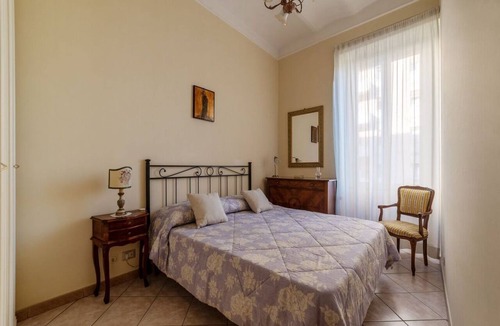 San Lorenzo Apartment | GuestHost - Apartment located on the second floor, of six in total, of a building with a lift (NOT suitable for disabled people).In 50 m2 of space it accommodates two people.In the San Lorenzo area, the apartment is located about 15 minutes walk from Ter