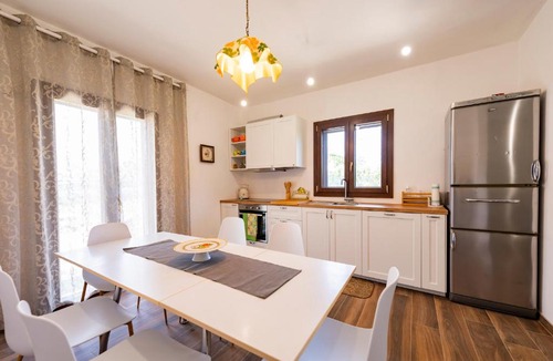 Montesilvano Villa | GuestHost - Barni House