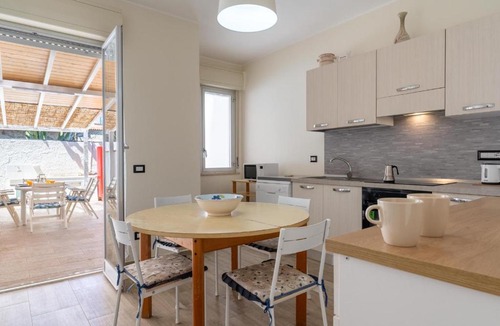 Torre di Faro Apartment | GuestHost - Comfy Flat x6 near the Sea!