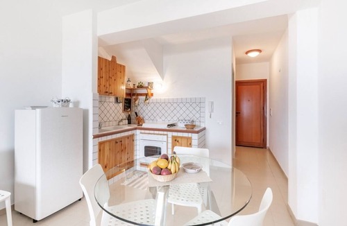 Casa Santa Apartment | GuestHost - Cozy apartment of about 55 square meters, organized on two levels, able to comfortably accommodate up to 4 people, located on the third floor of a building with lift (4 steps to access it). The accommodation is located inside the Erice Beach