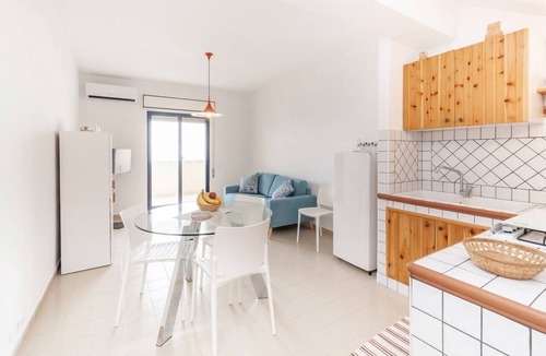 Casa Santa Apartment | GuestHost - Cozy apartment of about 55 square meters, organized on two levels, able to comfortably accommodate up to 4 people, located on the third floor of a building with lift (4 steps to access it). The accommodation is located inside the Erice Beach