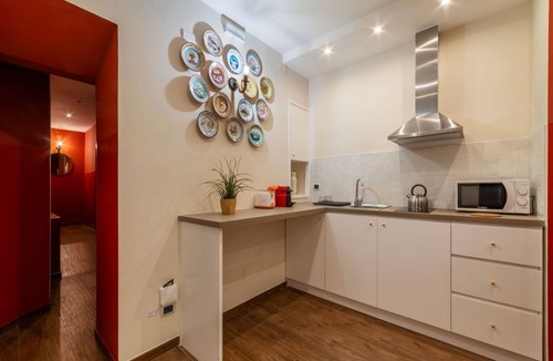 Sallustiano House | GuestHost - Lovely room, with private bathroom, ideal for 2 guests in 20 square meters of space, is part of the Sallustian Guest House.The Guest House is located on the second floor, without elevator, of an elegant period building and consists of 5 priva