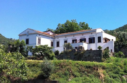 Cava de' Tirreni House | Historic farmhouse between Amalfi and Pompeii (sleeps 8–16)