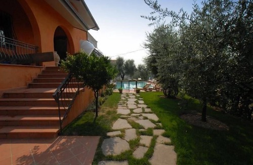 Massa Apartment | Holiday apartment Massa e Cozzile for 1 - 4 persons with 2 bedrooms - Twin house