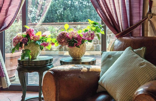 Montalcino Apartment | Holiday flat with balcony and view