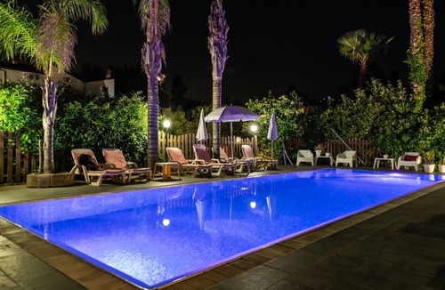 Piedimonte Etneo Apartment | Holiday Home 'Palmento' with Sea View, Wi-Fi and Air Conditioning