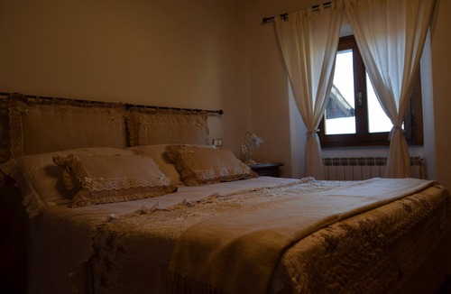 Pelago House | Holiday Home 'Podere Gualpoli' with Private Pool, Private Terrace and Wi-Fi
