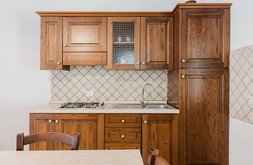 Castelluzzo House | Holiday Home 'Un Viaggio Nella Rilassante Natura' with Mountain View, Wi-Fi and Air Conditioning