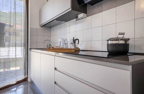 Arco Apartment | Holiday Speed Apartment with Mountain View, Private Terrace, and Wi-Fi