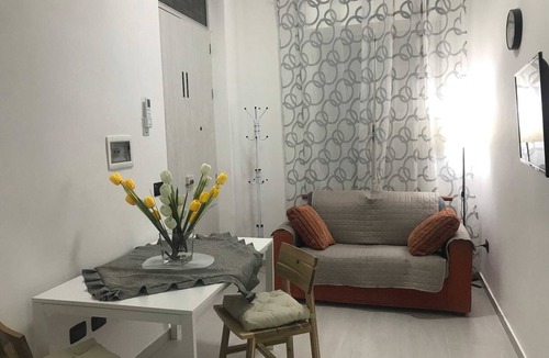 Ribera Apartment | Homerez - Apt in Ribera with mountain view