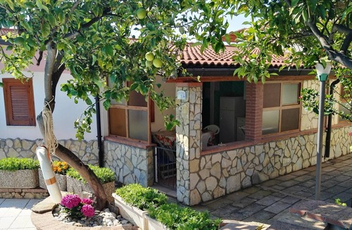 Marina Di Camerota House | Homerez - House 400 m away from the beach for 4 ppl. with shared pool and garden