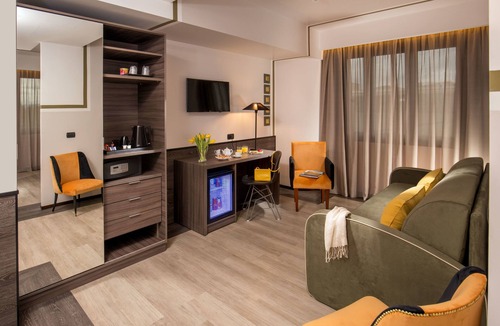 Tor Sapienza Hotel | Hotel Domidea