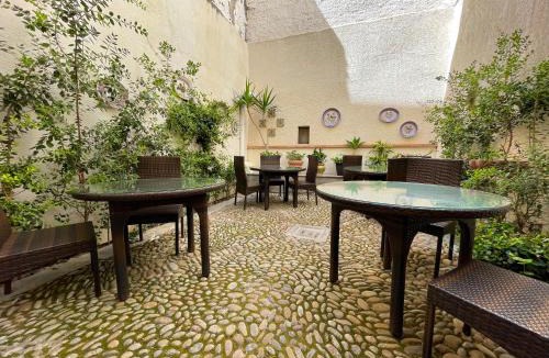 Old Town Hotel | Hotel La Plumeria