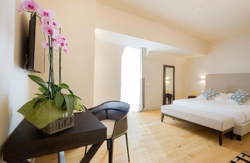 Ruggero Settimo Hotel | Hotel Politeama