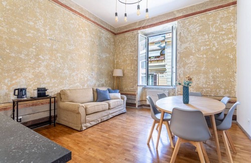 Salario Apartment | iFlat | Charming Historic Palace Fons Trevi B15