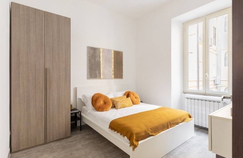 Rome City Centre Apartment | iFlat | Monti Elegant Apartment with Terrace