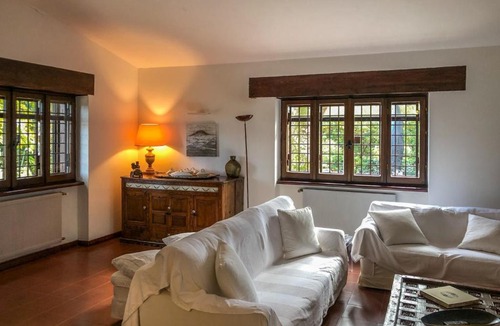 Caprarola Villa | Il Casale dei Castagni - Villa nel verde a Caprarola