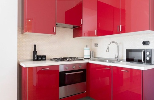 Universita House | Imperium Deluxe Apt - 300mt to Metro B, 3 bedrooms, Panoramic view, A/C