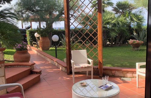 Mazzaforno Villa | In a stately setting on the gulf of Mazzaforno/Cefalù is located villa "Azzurra"