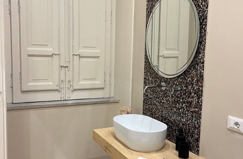 Ruggero Settimo Bed & Breakfast | Inside the heart of Palermo, a minute to go to mondello, immersed by local
