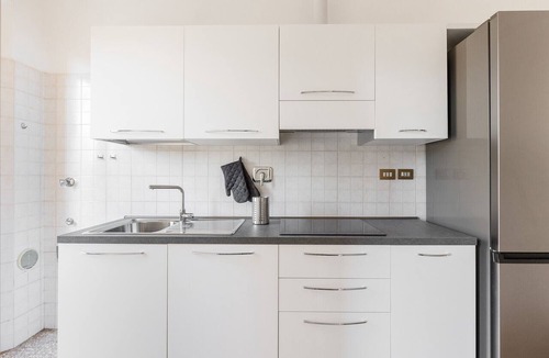 Historic Center Apartment | Irnerio Apts - Olive Green by Wonderful Italy