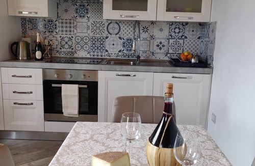 Villa Collemandina House | 3 Bedroom Village House with Private Pool in Garfagnana - restaurant nearby