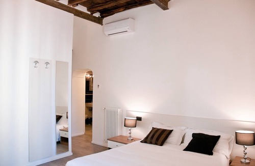 Rione XVI Ludovisi Apartment | Iuturna Apartment - Trevi Fountain/Spanish Steps