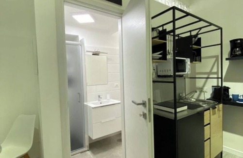 Arenella Apartment | Just a short walk from the subway and near the historic center of Naples