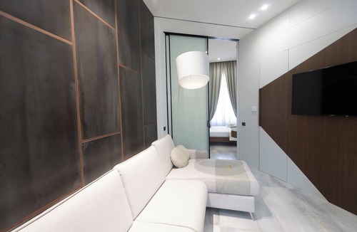 Centro Storico Apartment | Just three minutes from the Royal Palace of Caserta, Caserta Luxury Apartment awaits you