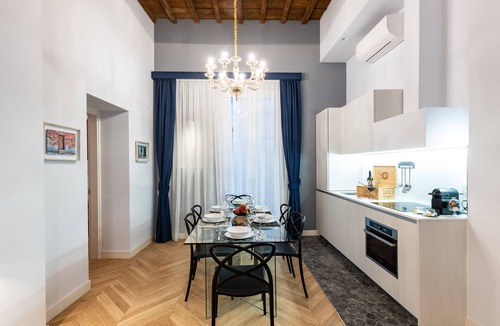 Santa Croce Apartment | Kairos by Florence Art Apartments