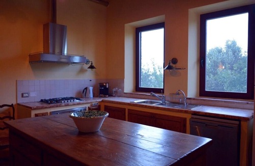 Asciano Apartment | "L'Ulivo" Large Apartment for Groups and Families with a Pool