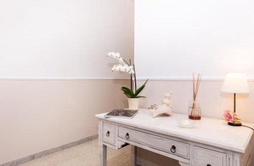 Quartiere XXIV Don Bosco Apartment | La Maison Centrale