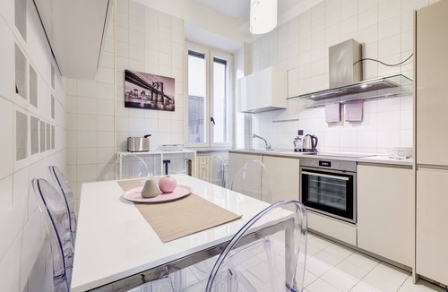 San Giovanni House | Large and bright flat in San Giovanni /up to 6
