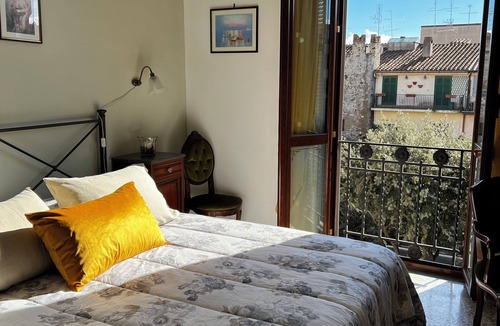 Nettuno Apartment | Large central apartment within walking distance from the sea
