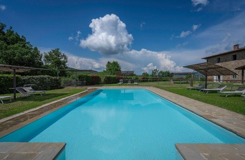 Badia Agnano House | Leopolda Selvarella by Geco Vacation Rentals