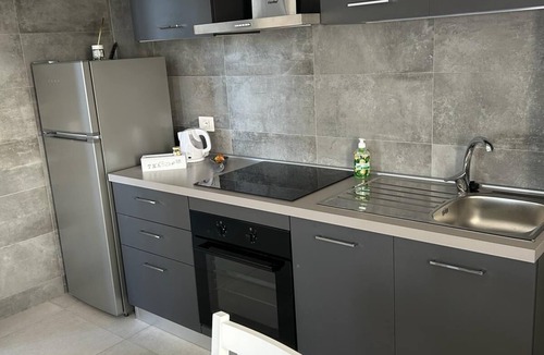 Ostiense Apartment | LLEMON SUITES APARTMENTS Appartamento Meyer Ostiense Basilica San Paolo