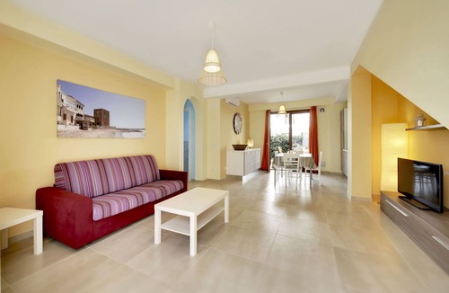 Punta Secca Apartment | Lovely apartment for 4 people with A/C, WIFI, TV and veranda
