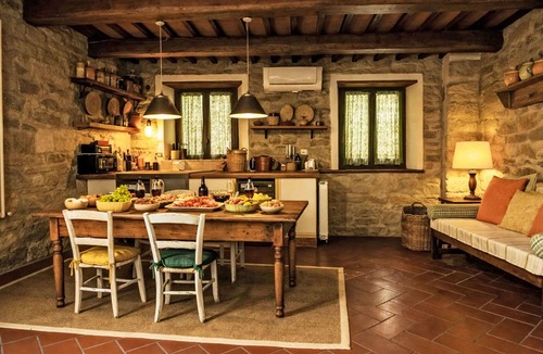 Londa Apartment | Lovely apartment for 2 guests with WIFI, pool, A/C, TV and panoramic view