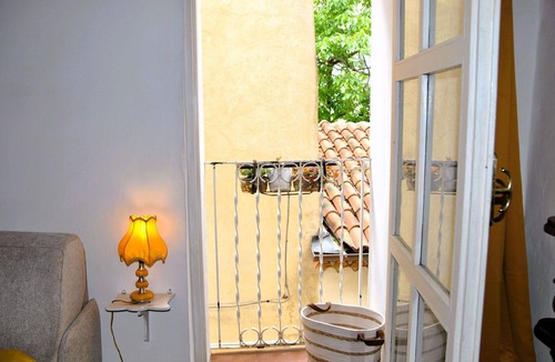 Formia Apartment | Lovely apartment for 5 people with WIFI, A/C and pets allowed